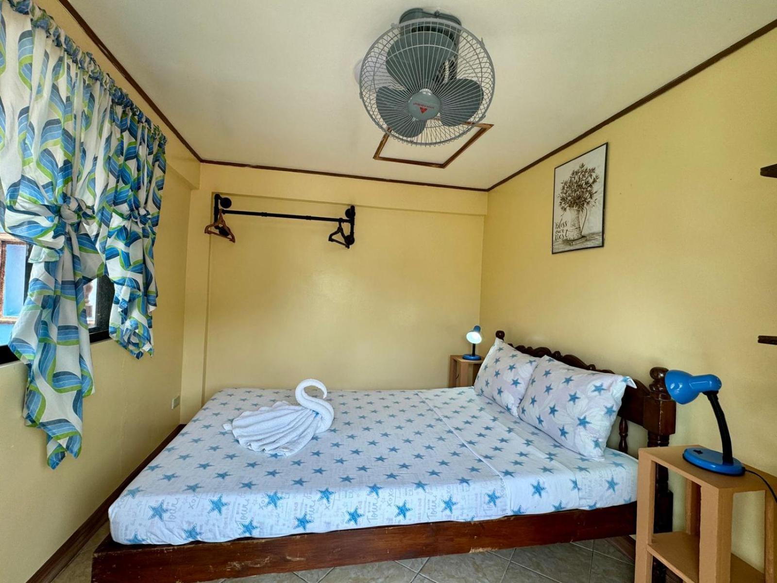 Ocean Breeze Inn Manoc-Manoc Екстериор снимка