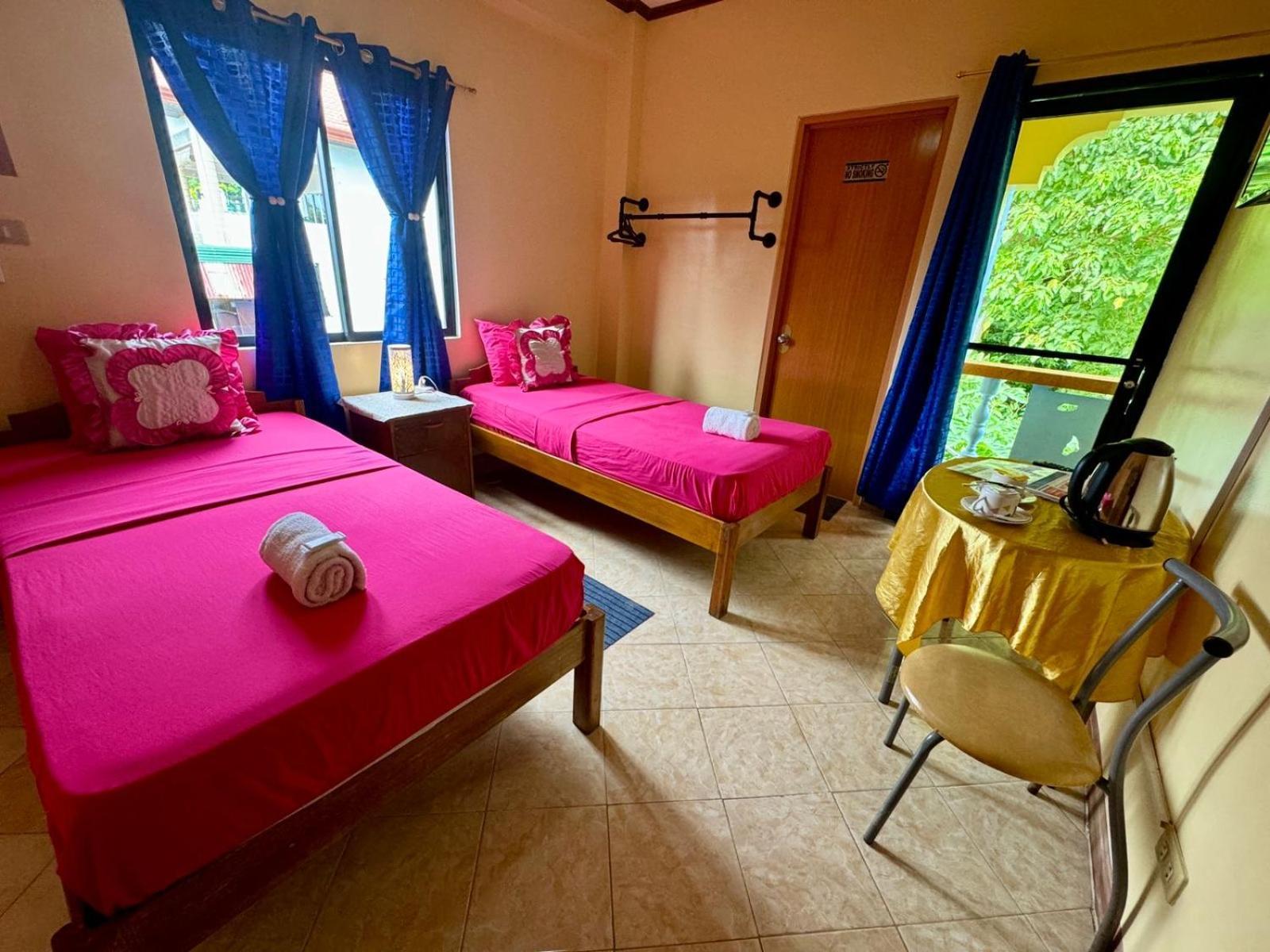 Ocean Breeze Inn Manoc-Manoc Стая снимка