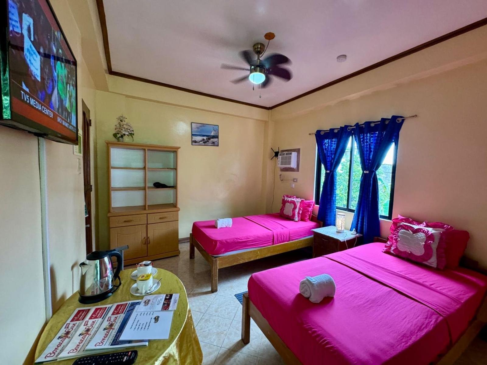 Ocean Breeze Inn Manoc-Manoc Стая снимка