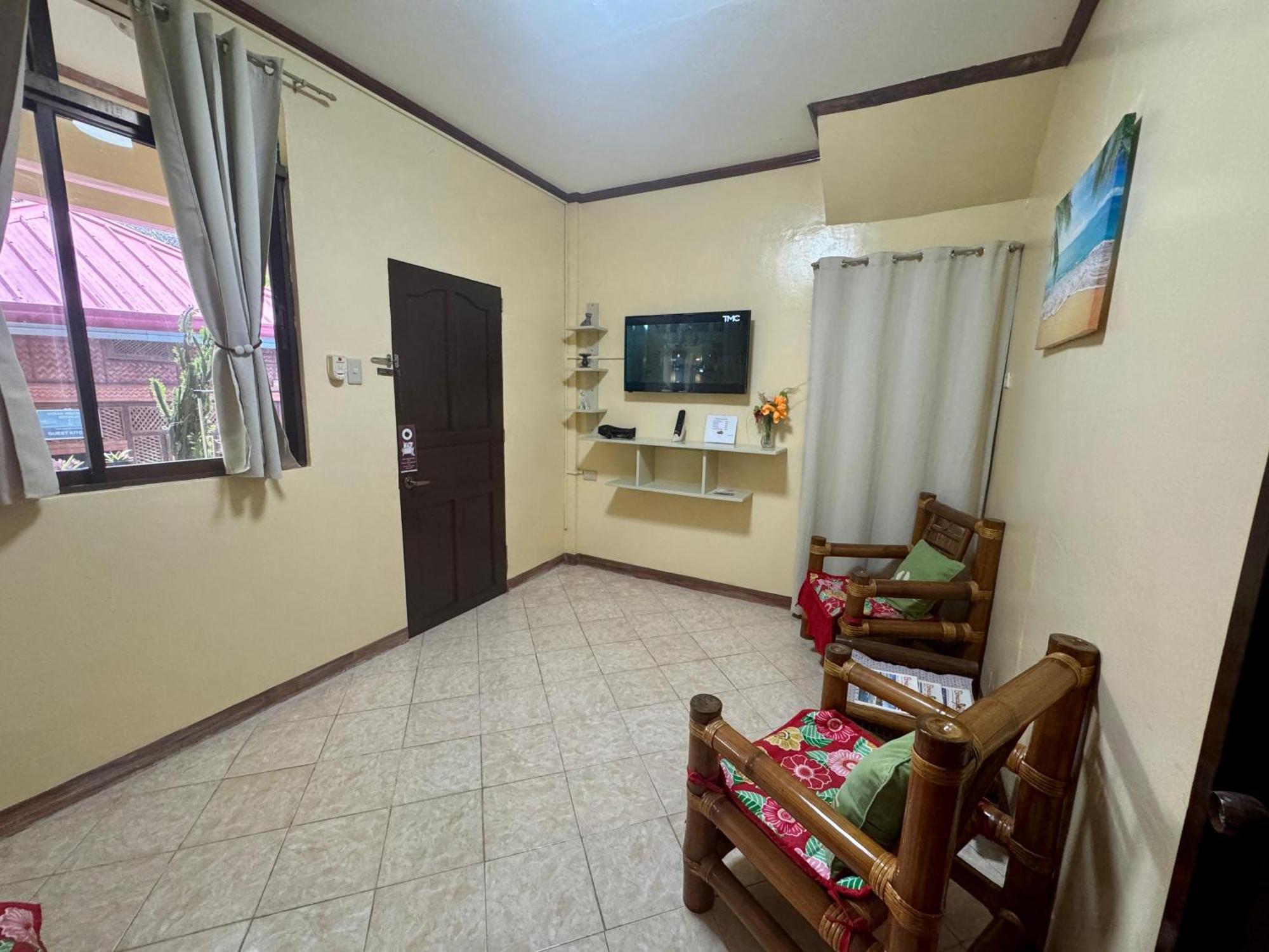Ocean Breeze Inn Manoc-Manoc Стая снимка