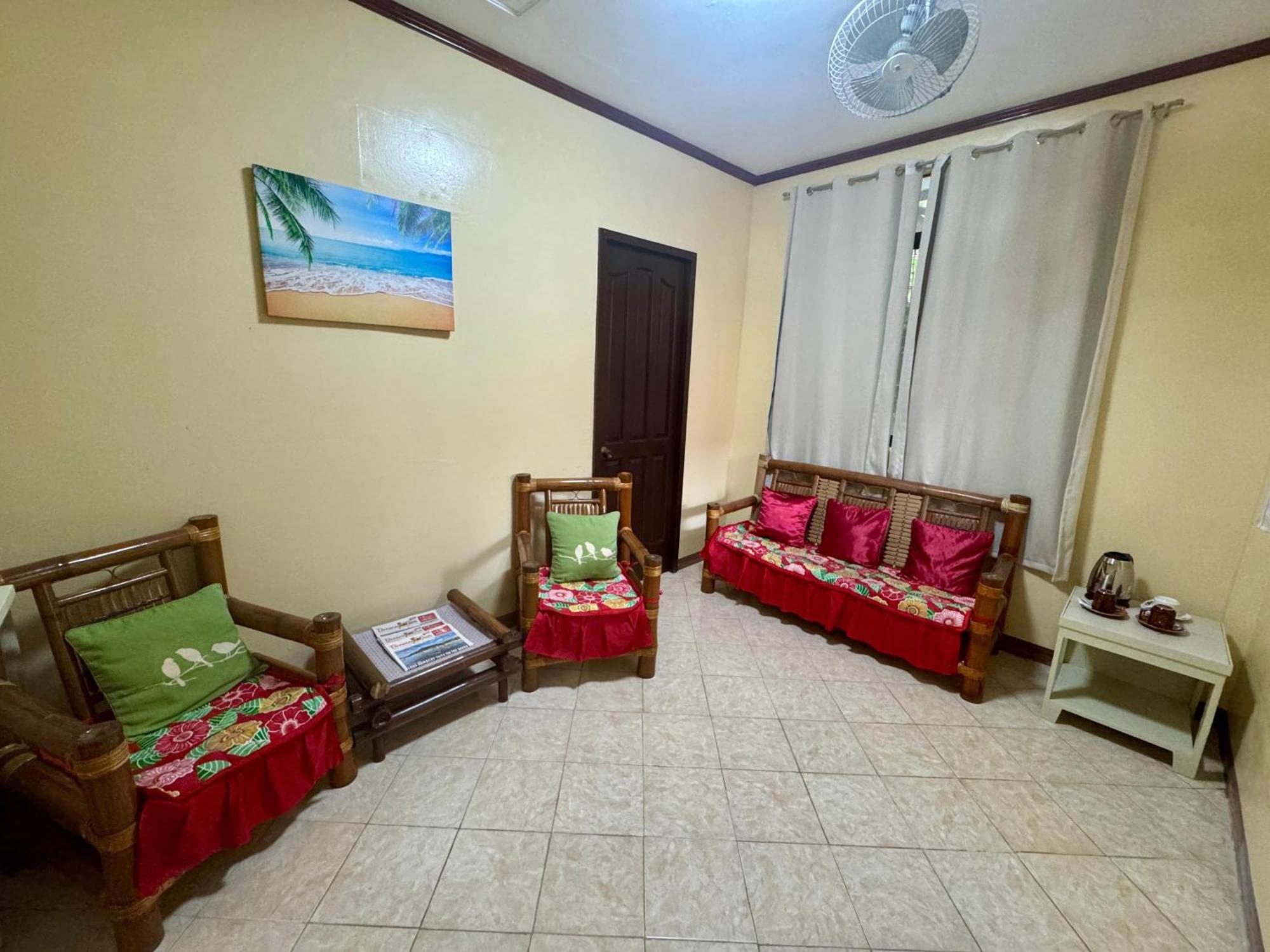 Ocean Breeze Inn Manoc-Manoc Стая снимка